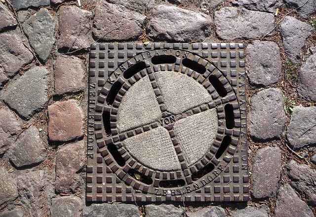 Jaka przydomowa oczyszczalnia ścieków? Porównanie 2025